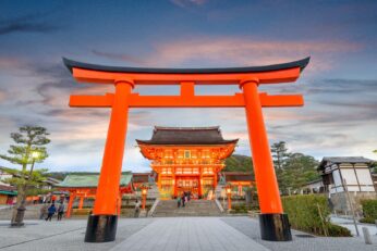 Desde el Hōryū-ji del siglo VII hasta los 100 subtemples de Kōyasan: los ocho templos que definen la experiencia espiritual y arquitectónica de Japón.