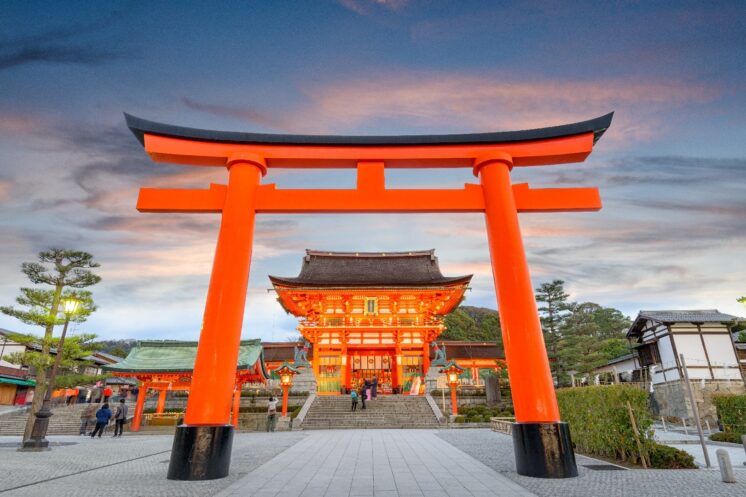 Desde el Hōryū-ji del siglo VII hasta los 100 subtemples de Kōyasan: los ocho templos que definen la experiencia espiritual y arquitectónica de Japón.