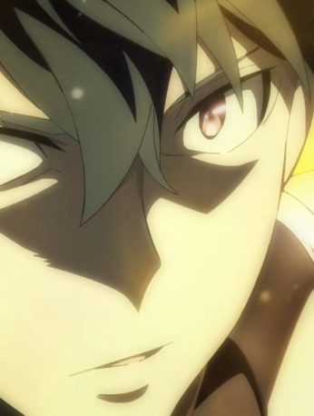 La adaptación al anime de Overgeared (Temppal), basada en el exitoso manhwa escrito por Saenal e ilustrado por Monohumbug de REDICE STUDIO junto a Team Argo, confirmó oficialmente su estreno para octubre de 2026. El anuncio estuvo acompañado por la apertura de los canales oficiales del proyecto, además de la publicación de un primer avance promocional y una ilustración preliminar que ofrece un vistazo al universo de fantasía y realidad virtual que ha convertido a la obra en uno de los webtoons más populares de los últimos años. La producción estará a cargo de J.C.Staff, estudio responsable de series como Toradora!, Shokugeki no Soma, DanMachi y One Punch Man Season 2. La dirección recaerá en Ayako Kōno, conocida por su trabajo en Sword Art Online the Movie - Progressive, mientras que la composición de la serie estará en manos de Kenta Ihara, quien recientemente participó en Sentenced to Be a Hero. El diseño de personajes será realizado por Ryōsuke Tanigawa, reconocido por su trabajo en Demon Lord 2099, mientras que la banda sonora estará compuesta por Yoshiaki Fujisawa, compositor de series como Mushoku Tensei: Isekai Ittara Honki Dasu. La dirección de sonido correrá a cargo de Yoshikazu Iwanami, una de las figuras más experimentadas de la industria, conocido por su participación en franquicias como JoJo's Bizarre Adventure. Junto con el anuncio también se confirmó el elenco principal de voces. Tatsumaru Tachibana, recordado por interpretar a Jin Mori en The God of High School, dará vida al protagonista Grid, mientras que Asami Seto, conocida por personajes como Nobara Kugisaki en Jujutsu Kaisen, interpretará a Yura. La historia sigue a Shin Youngwoo, un joven que acumula deudas y apenas logra sobrevivir gracias a empleos temporales. Considerado un fracaso por gran parte de quienes lo rodean, encuentra refugio en Satisfy, un gigantesco videojuego de realidad virtual que domina el entretenimiento mundial. Dentro del juego adopta el nombre de Grid, aunque inicialmente tampoco destaca por sus habilidades. Todo cambia cuando descubre un objeto extremadamente raro que contiene los conocimientos perdidos de un legendario herrero. La obtención de ese poder tiene un precio considerable: perder todo su progreso acumulado. A partir de ese momento, Grid inicia un nuevo camino dentro de Satisfy, desarrollando habilidades únicas que poco a poco lo convertirán en una de las figuras más importantes del mundo virtual.