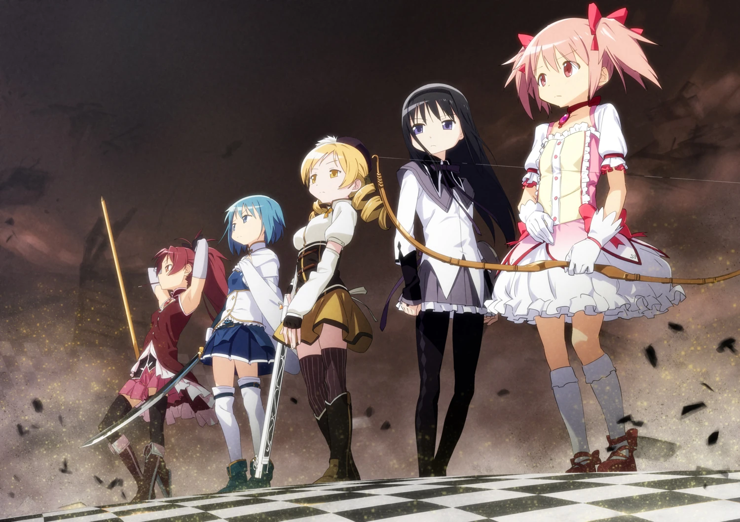 Colección oficial de joyería de Puella Magi Madoka Magica inspirada en Madoka Kaname y Homura Akemi.