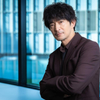 Tribunal japonés reconoce que la voz puede estar protegida tras demanda de Kenjiro Tsuda por clonación con IA